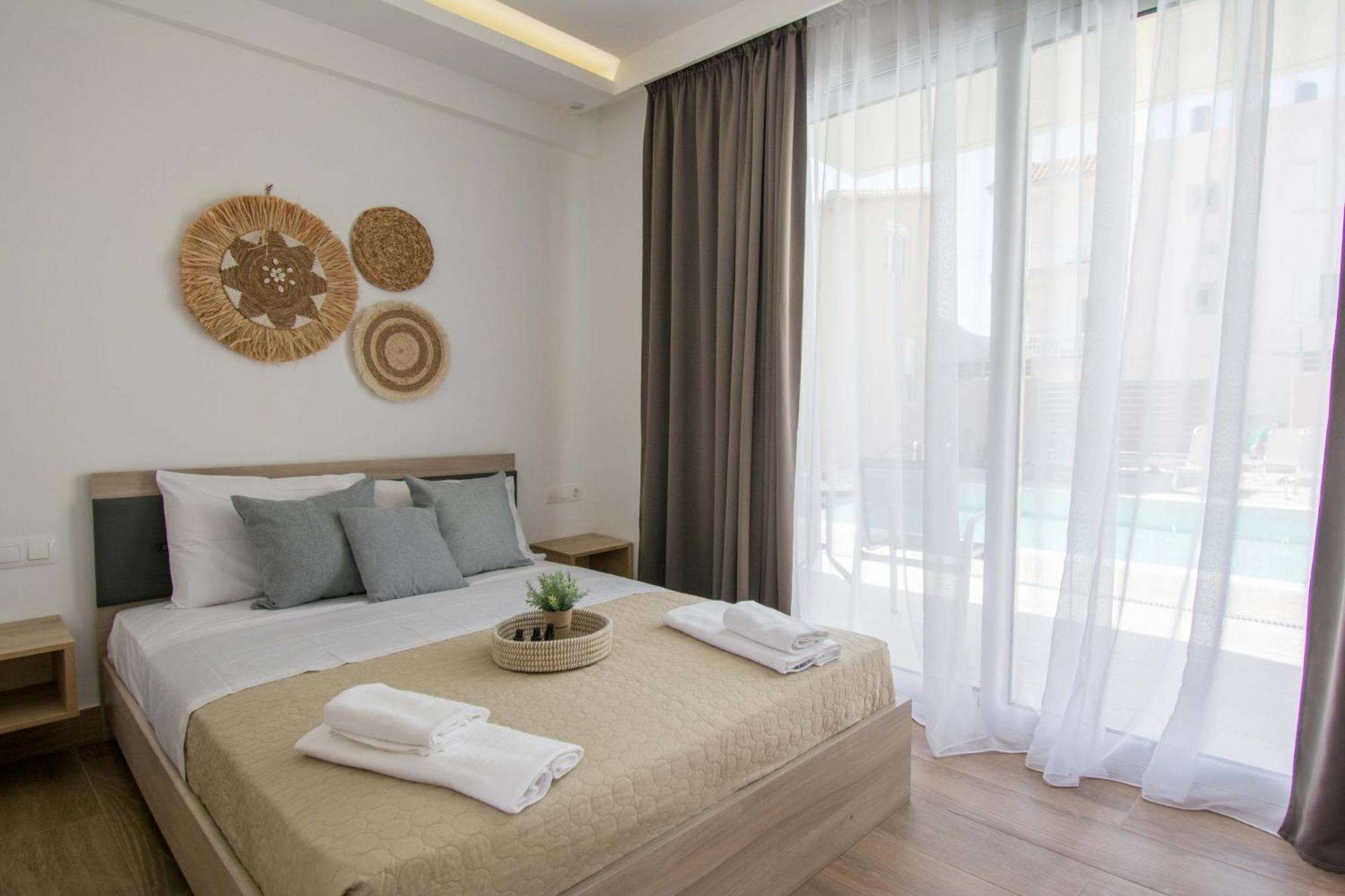 Michalianna Suites "By Checkin" กูเวส ภายนอก รูปภาพ